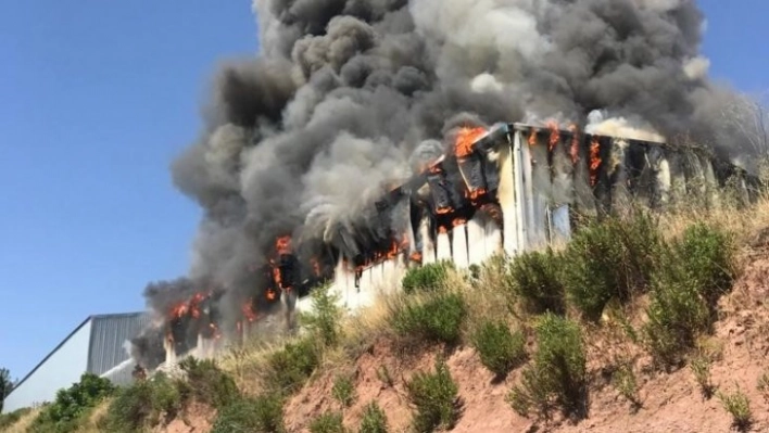 Osmaniye'de katı atık bertaraf tesisinde yangın