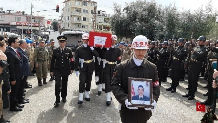 Osmaniyeli şehit uzman çavuş son yolculuğuna uğurlandı