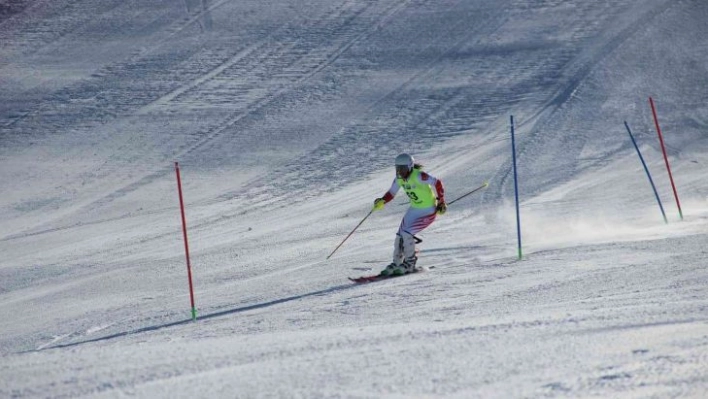 Pekin Olimpiyatları'nda kayak branşında Türkiye'yi temsil edecek sporcular belli oldu