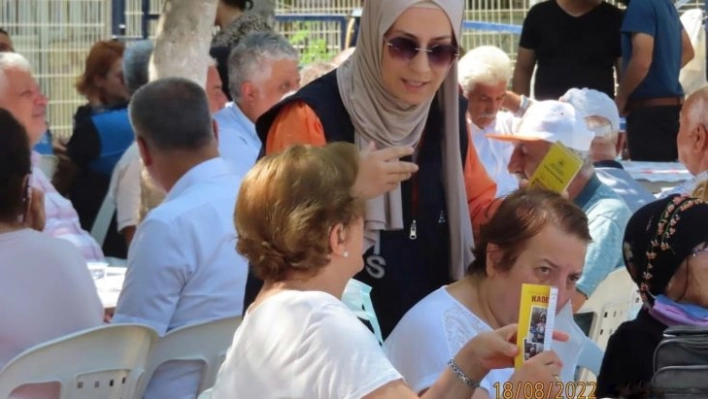 Polis ekipleri, kadınlara KADES'i anlattı