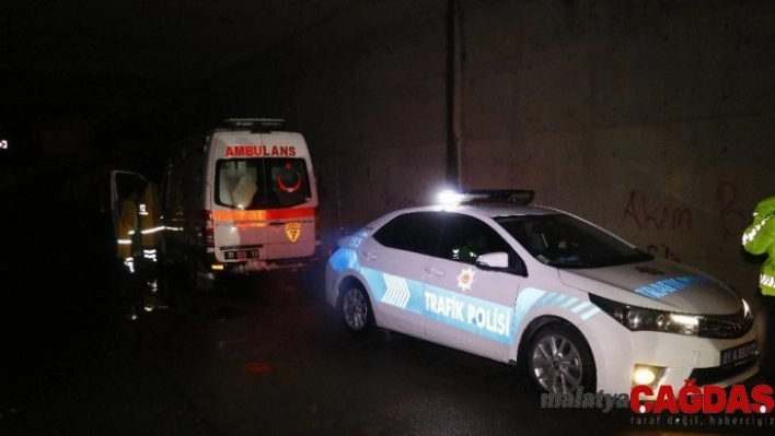 Pozantı'da çığda kaybolan kişiyi kurtarmaya giden araçlar mahsur kaldı