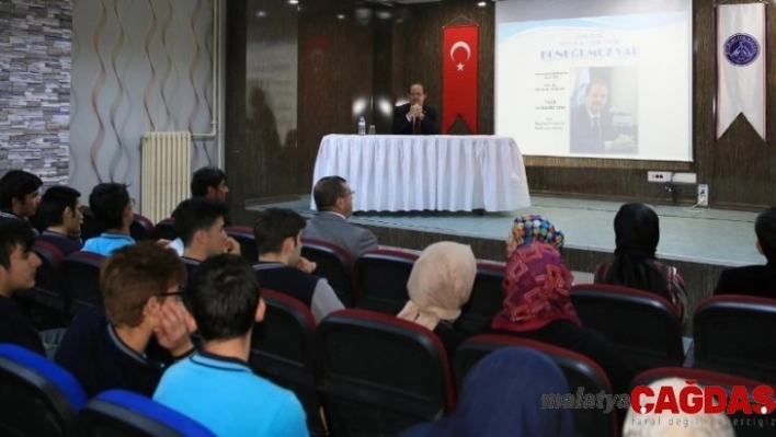 Rektör Coşkun, Bayburt Fen Lisesi öğrencileriyle söyleşi gerçekleştirdi