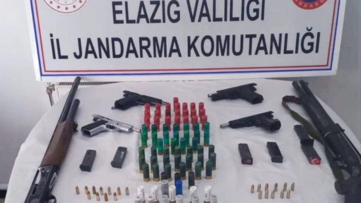 Ruhsatsız silah operasyonunda 2 şüpheli gözaltına alındı