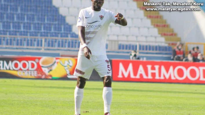 Sackey, 2 yıl daha Hatayspor'da