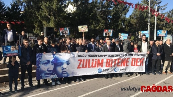 Sakarya'da Doğu Türkistan için destek açıklaması