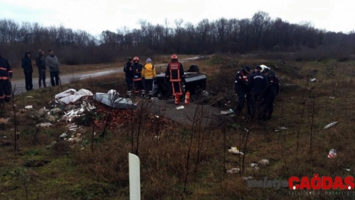 Sakarya'da kontrolden çıkan otomobil takla attı: 1 ölü