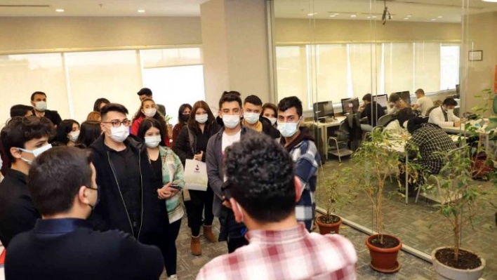 SANKO Üniversitesi aday öğrencileri bilgilendiriyor