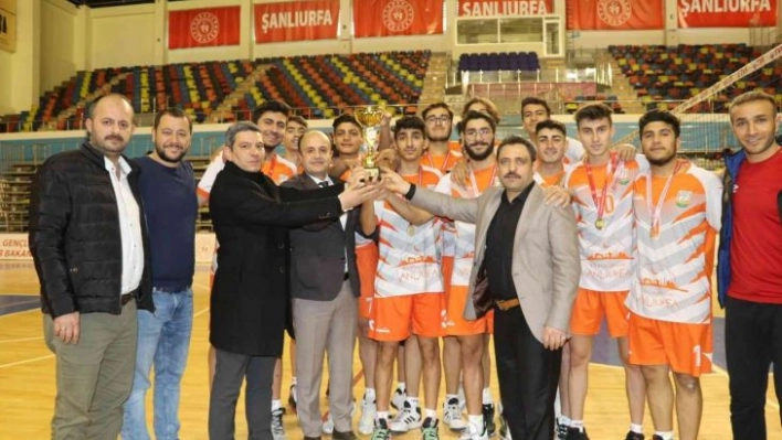 Şanlıurfa Büyükşehir voleybol takımı şampiyon oldu