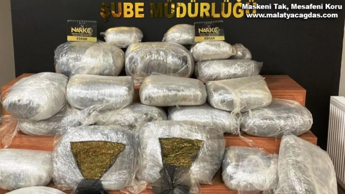 Şanlıurfa'da 125 kilogram esrar maddesi ele geçirildi