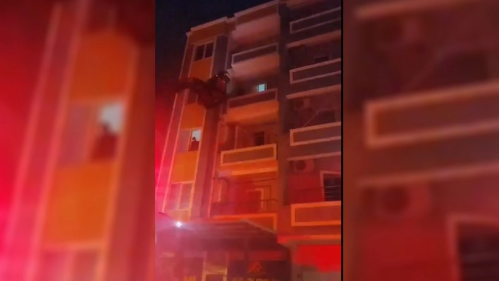 Şanlıurfa'da apartman dairesinde yangın