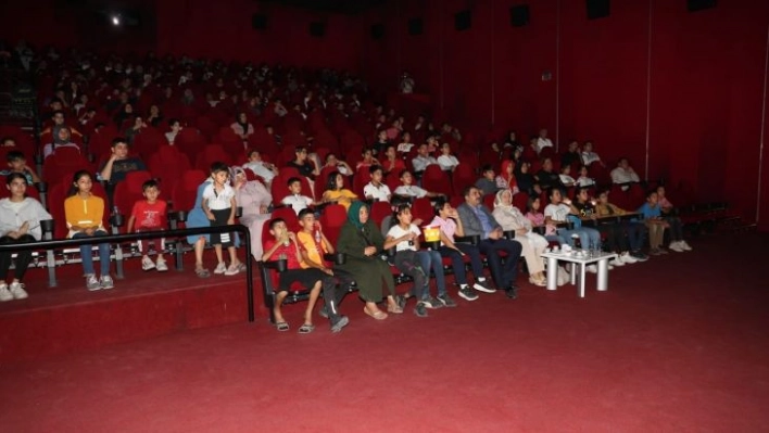 Şanlıurfa'da Dünya Çocuk Günü'nde çocuklar unutulmadı