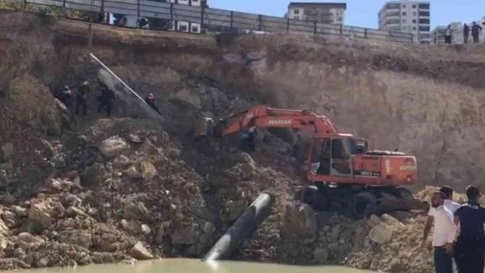 Şanlıurfa'da göçük altında kalan işçi öldü