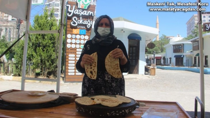 Şanlıurfa'da kadın emeği pazarı yeniden açıldı