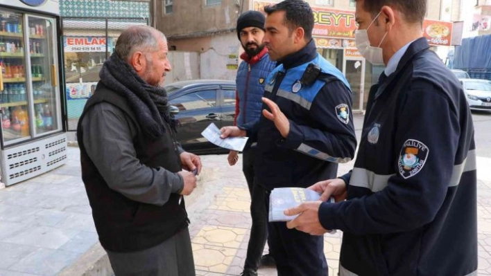 Şanlıurfa'da kaldırım işgaline karşı broşürlü uyarı