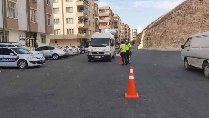 Şanlıurfa'da öğrenci servisleri denetlendi