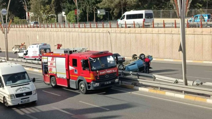 Şanlıurfa'da otomobil takla attı: 2 yaralı