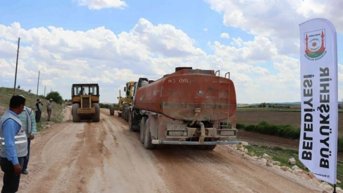 Şanlıurfa'da stabilize yol çalışması