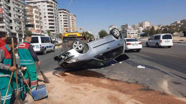 Şanlıurfa'da ters dönen otomobilin sürücüsü yaralandı