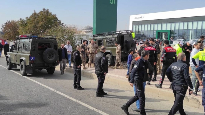 Şanlıurfa'da zırhlı polis aracı kaza yaptı, 5 polis yaralandı