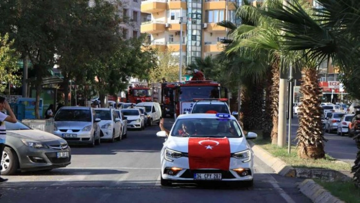 Şanlıurfa İtfaiyesinden kortej geçişi