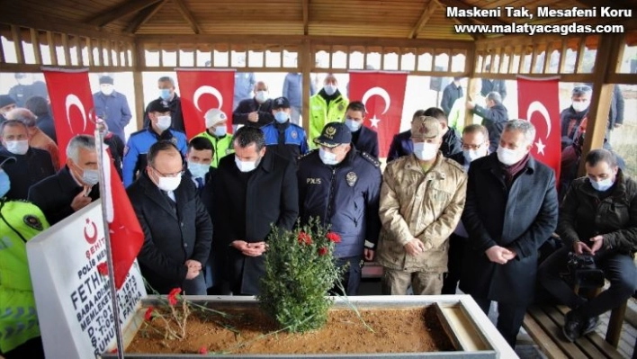 Şehit Fethi Sekin, şehadetinin 4. yılında kabri başında anıldı