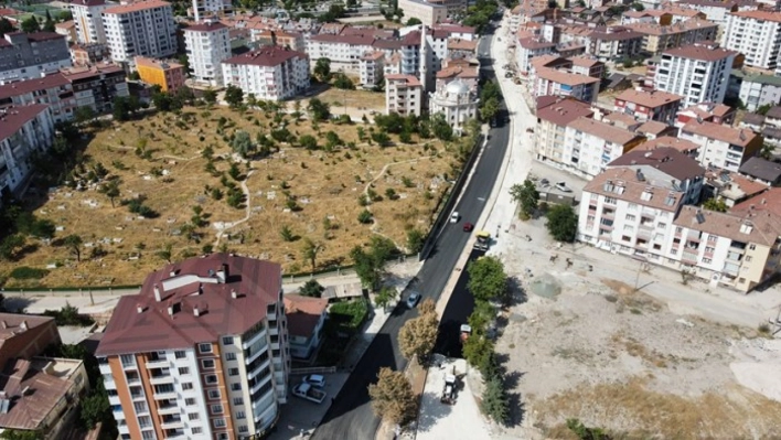 Şehit Feyzi Gürsu Caddesi'ndeki Yol Yenileme Ve Genişletme Çalışmaları Sürüyor