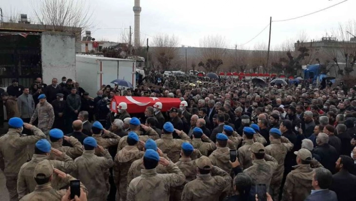 Şehit Uzman Çavuş Mahmut Güleş son yolculuğuna uğurlandı