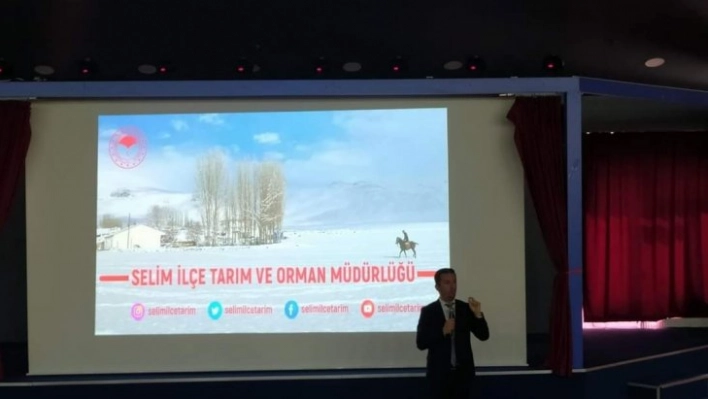 Selim'de yonca yetiştiriciliği toplantısı yapıldı