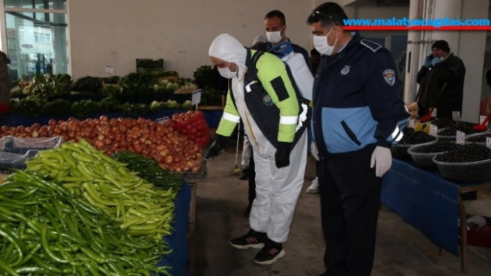 Semt pazarında korona virüs tedbirleri alındı