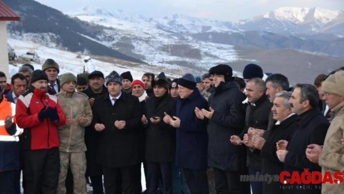 Şenkaya'da Allahuekber Şehitleri anıldı