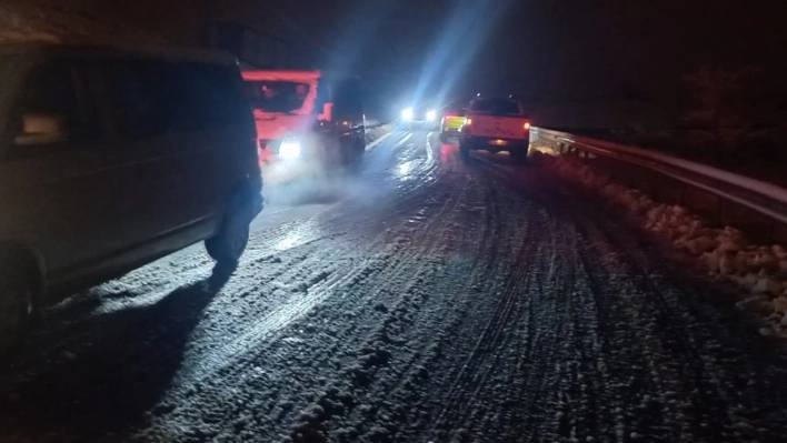 Siirt'te 84 köy ve mezra yolu ulaşıma kapandı