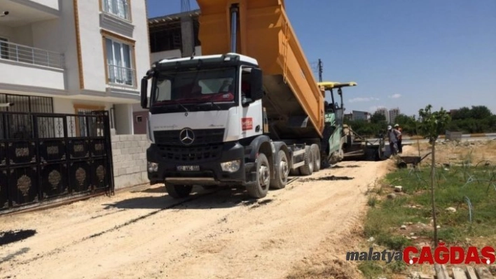 Siteler Mahallesi'nde asfalt çalışması başladı