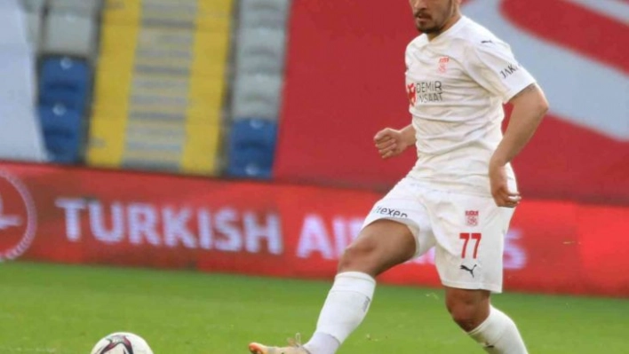 Sivasspor'da Ahmet Oğuz sarı kart sınırında