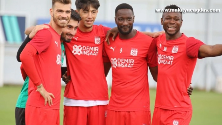 Sivasspor'da, Dinamo Batumi maçı hazırlıkları sürüyor