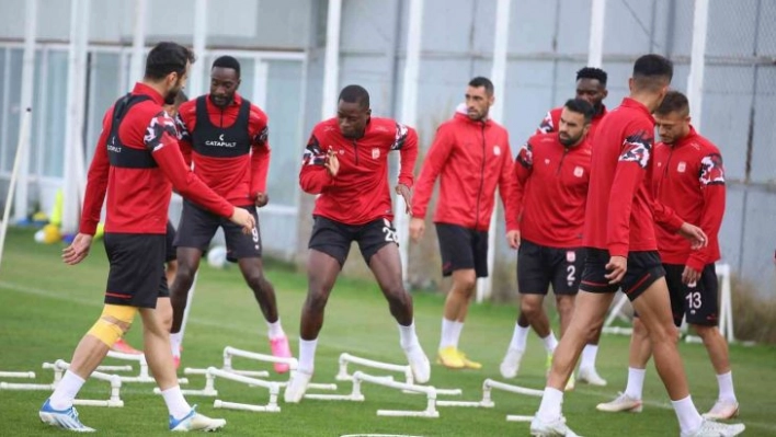 Sivasspor'da Trabzonspor maçı hazırlıkları sürüyor