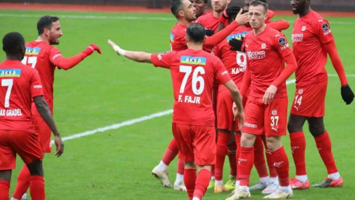 Sivasspor'dan üst üste 4. galibiyet