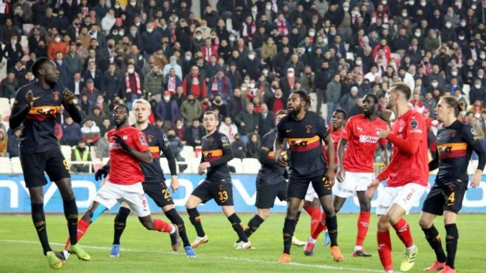 Sivasspor, Galatasaray'ı 935 gün sonra yendi!