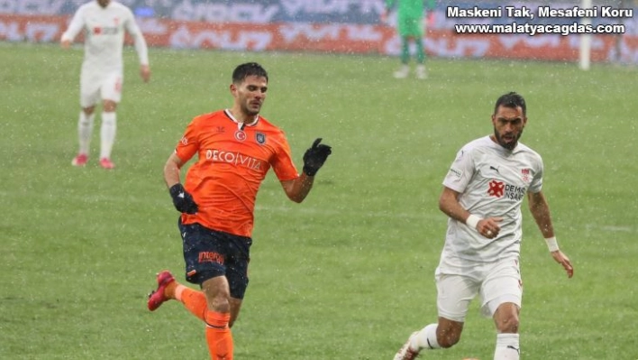 Sivasspor ile Başakşehir 26. randevuda