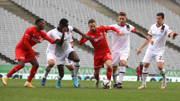 Sivasspor ile Fatih Karagümrük yarı final için mücadele edecek