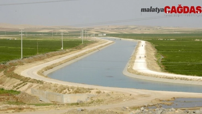 Sulama tesislerinde yağmurlama ve damlama sistemleri tercih ediliyor