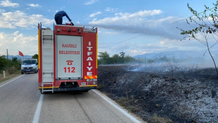 Sumbas'ta çıkan anız yangını söndürüldü