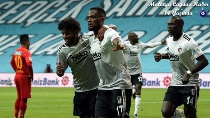 Zorlu Karşılaşma'nın Galibi Beşiktaş Oldu