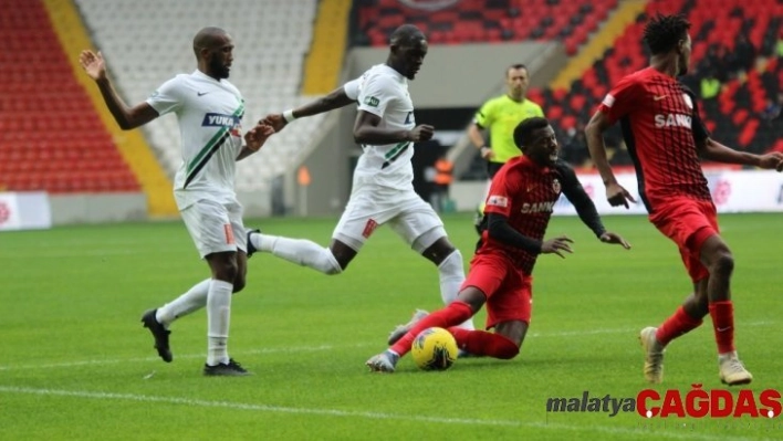 Süper Lig: Gaziantep FK: 1 - Denizlispor: 2 (Maç Sonucu)