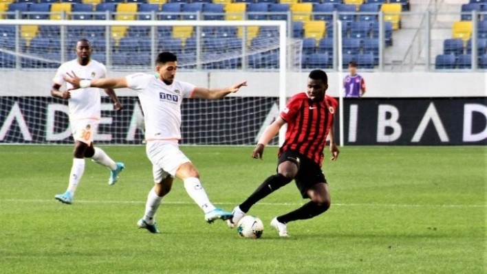 Süper Lig: Gençlerbirliği: 1 - Aytemiz Alanyaspor: 0 (İlk yarı)