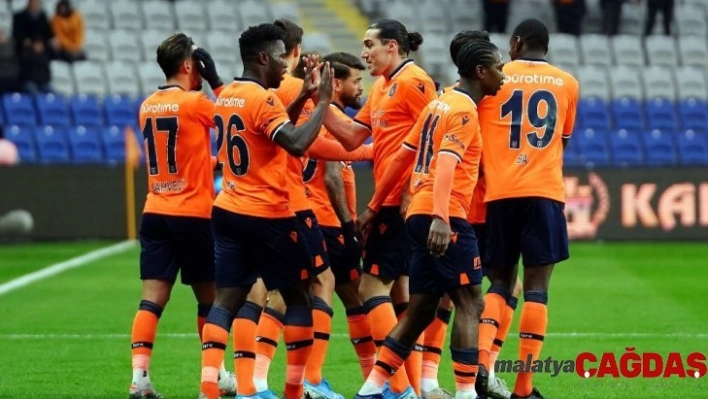 Süper Lig: Medipol Başakşehir: 4 - Yeni Malatyaspor: 0 (İlk yarı)