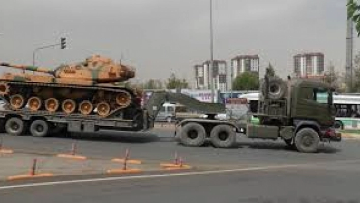 Suriye sınırına tank sevkiyatı