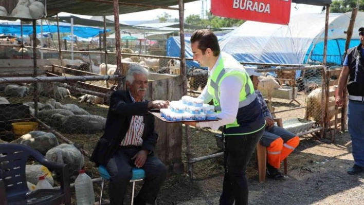 Talas Belediyesi'nden Kurban Bayramı'nda dondurma ikramı