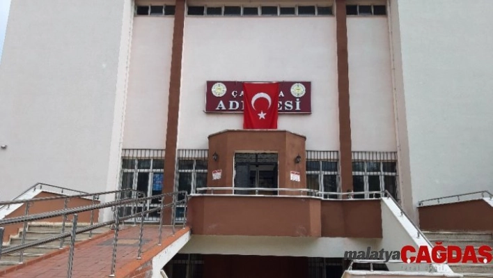 Tapu memurlarına rüşvet operasyonu: 3 gözaltı