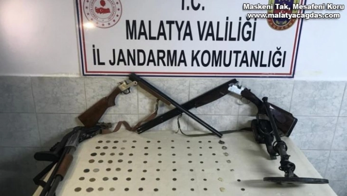 Tarihi Eserlere Müşteri Arayan Şahıs Jandarmaya Yakalandı