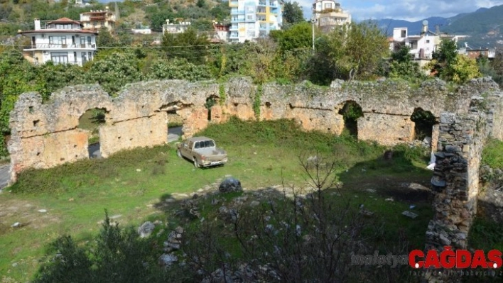 Tarihi Gülevşen Camii restore edilecek